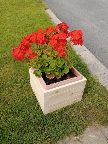 Two planters 32cm - ""two"", planters.